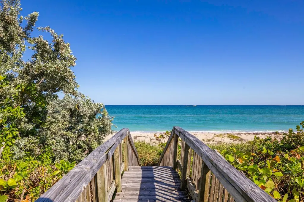 1550 S Ocean Boulevard Palm Beach FL 33480