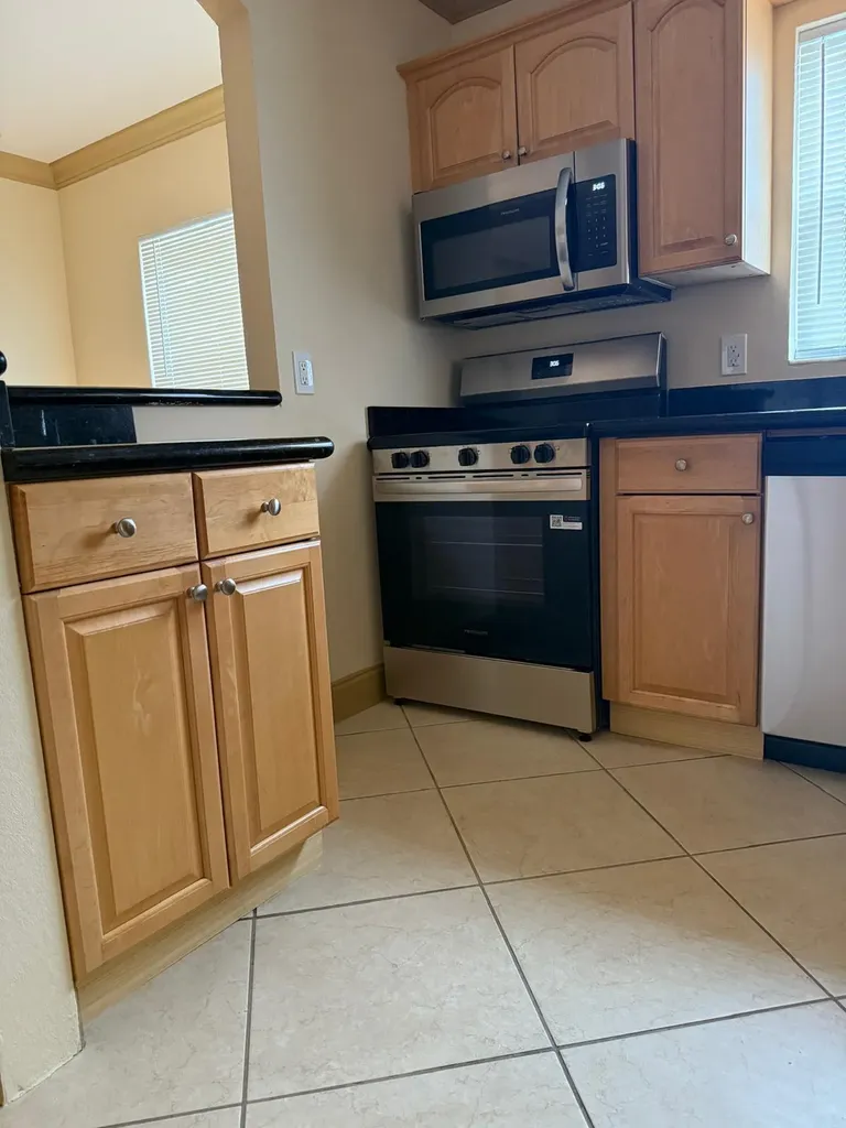 744 NE 14th Avenue Fort Lauderdale FL 33304