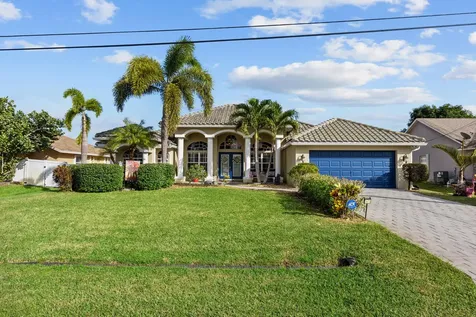 2670 SW Cadet Circle Port St Lucie FL 34953