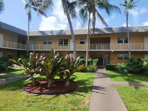 220 Croton Avenue Lantana FL 33462