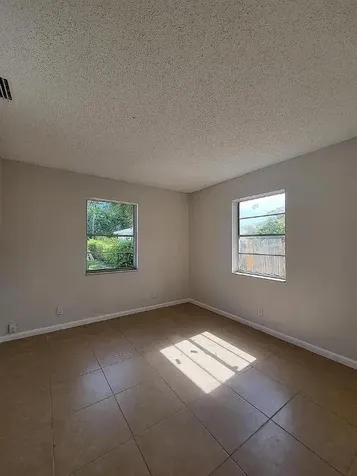 125 W 17th Street Riviera Beach FL 33404