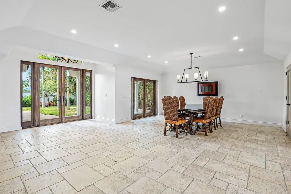 1 S 18th Avenue S Lake Worth Beach FL 33460