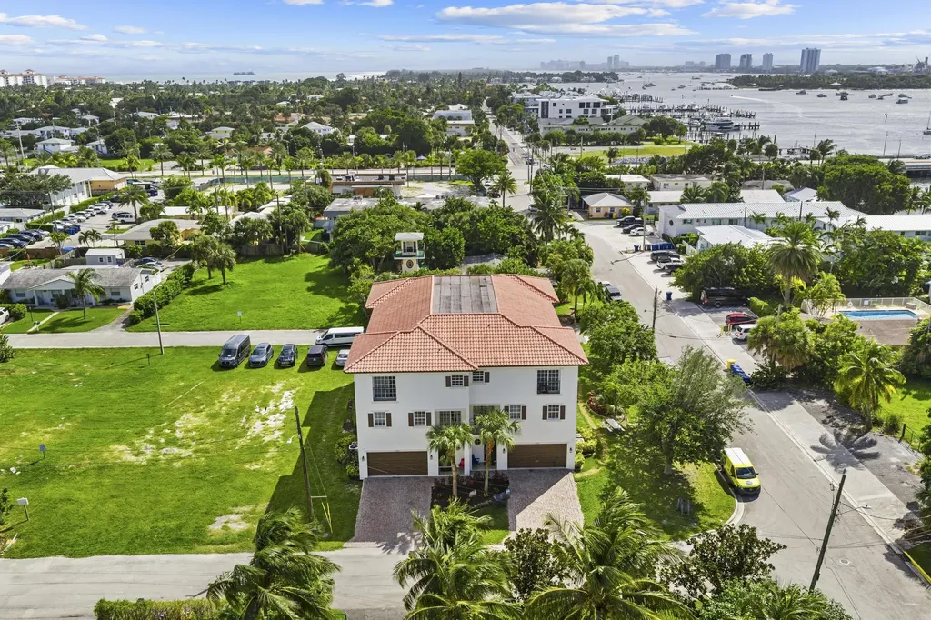 1100 Cabana Road West Palm Beach FL 33404