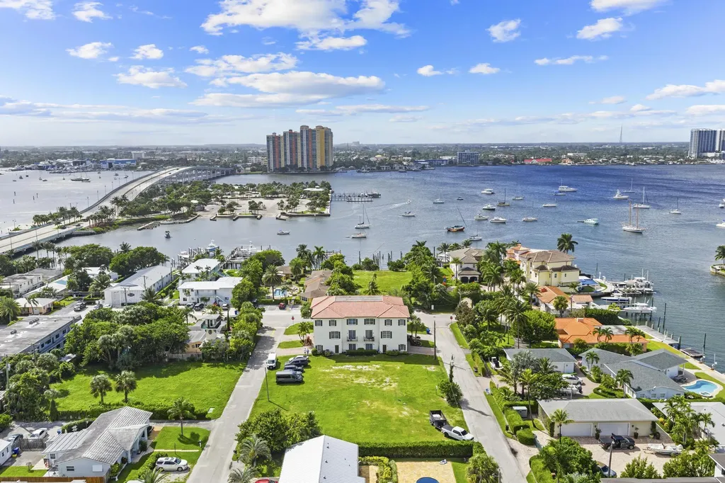 1100 Cabana Road West Palm Beach FL 33404