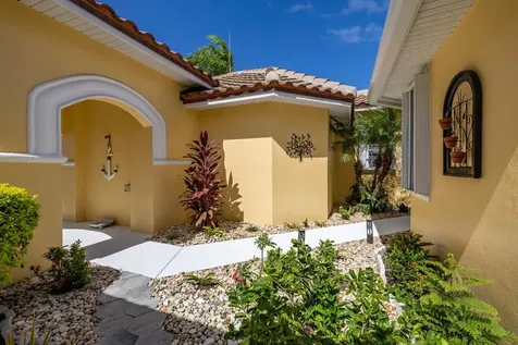 1668 Victoria Circle Vero Beach FL 32967