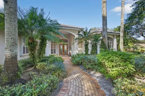 9923 SE Oak Tree Terrace Tequesta FL 33469