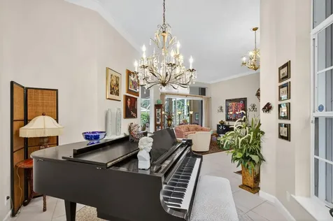 9923 SE Oak Tree Terrace Tequesta FL 33469