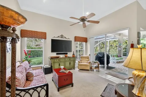 9923 SE Oak Tree Terrace Tequesta FL 33469
