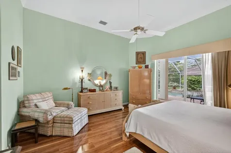 9923 SE Oak Tree Terrace Tequesta FL 33469