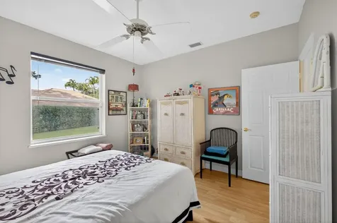 9923 SE Oak Tree Terrace Tequesta FL 33469