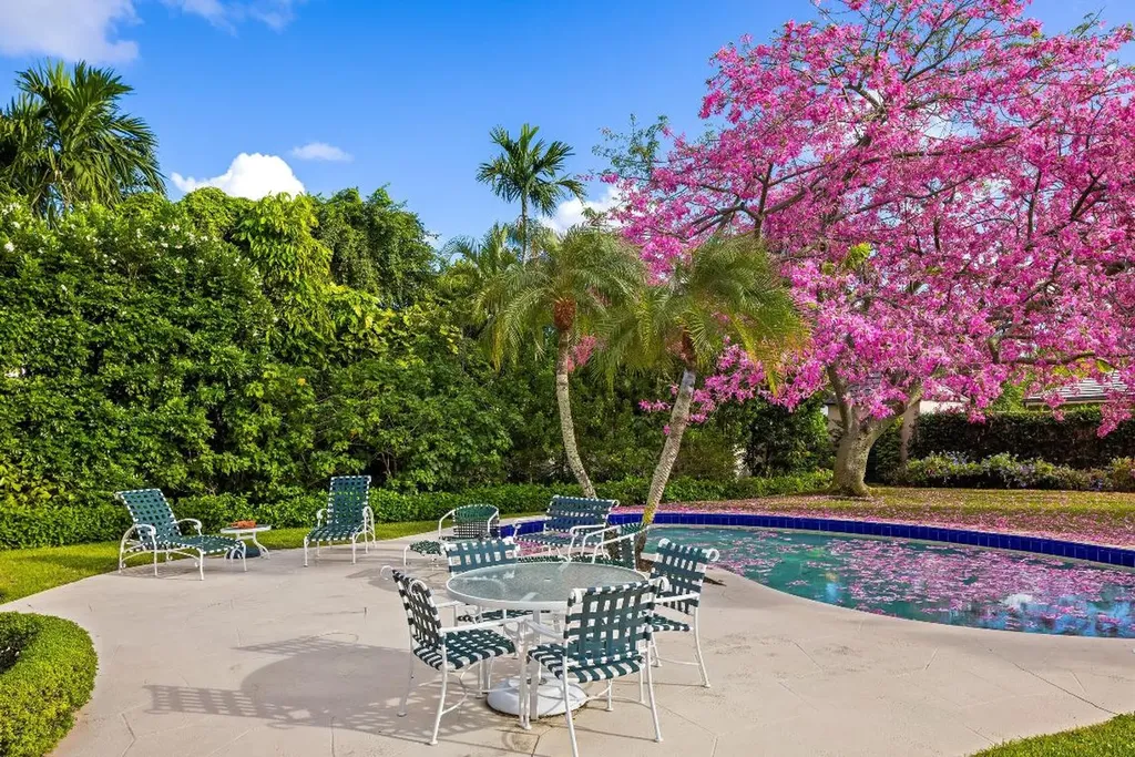 334 Barton Avenue Palm Beach FL 33480