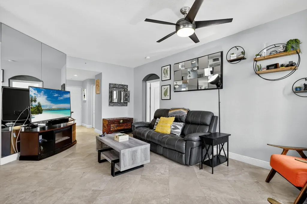 11011 Legacy Lane Palm Beach Gardens FL 33410