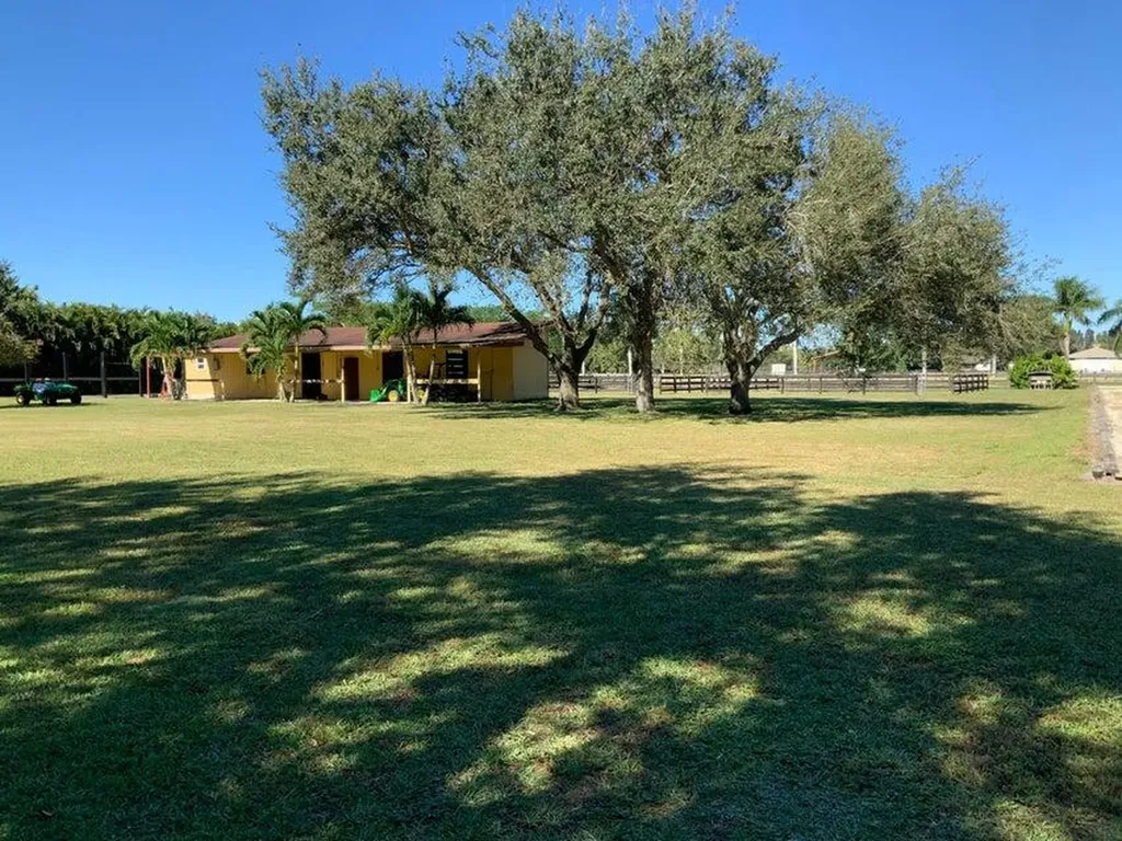 16693 Deer Path Lane Wellington FL 33470