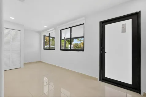 2244 SW 10th Street Miami FL 33135