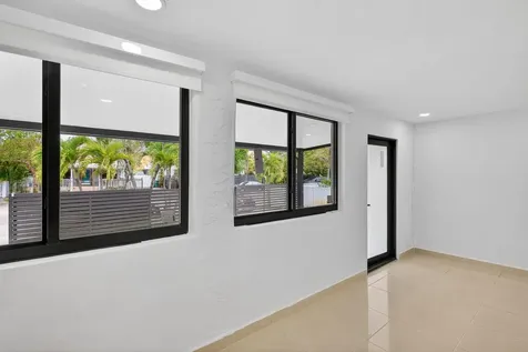 2244 SW 10th Street Miami FL 33135
