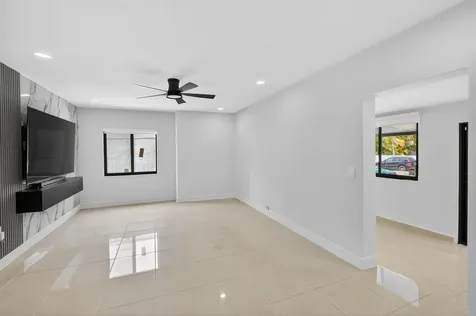 2244 SW 10th Street Miami FL 33135