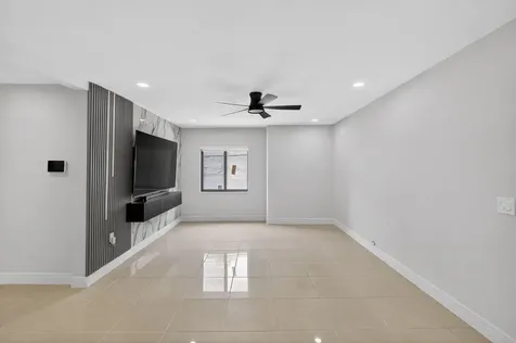 2244 SW 10th Street Miami FL 33135