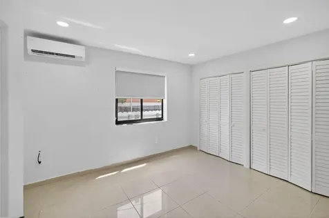 2244 SW 10th Street Miami FL 33135