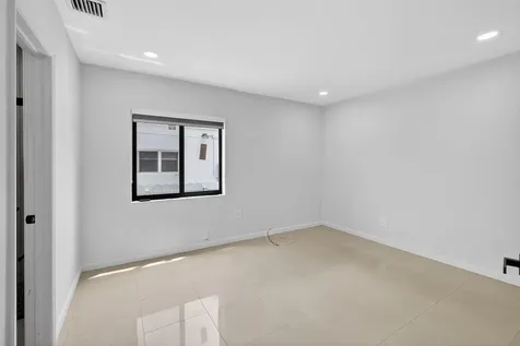 2244 SW 10th Street Miami FL 33135