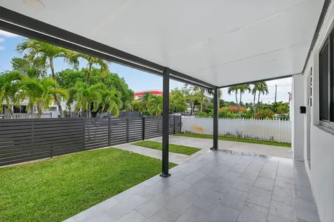 2244 SW 10th Street Miami FL 33135