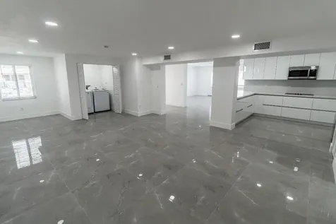 11014 Westwood Lake Drive Miami FL 33165
