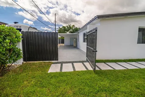 11014 Westwood Lake Drive Miami FL 33165