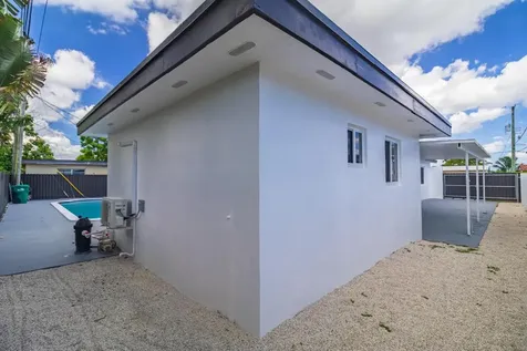 11014 Westwood Lake Drive Miami FL 33165
