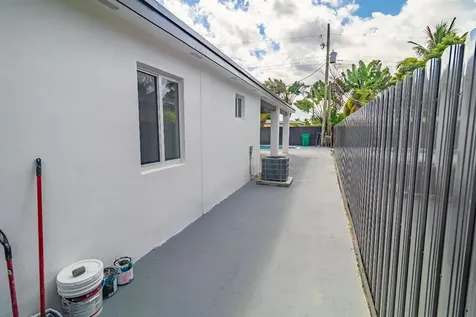 11014 Westwood Lake Drive Miami FL 33165
