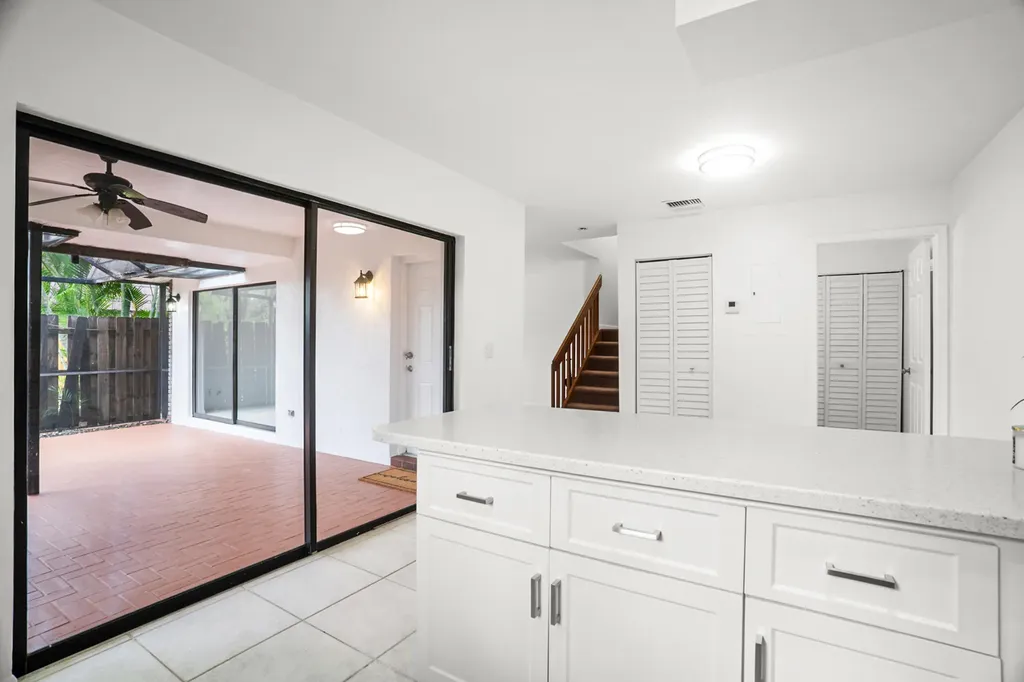7690 Courtyard Run W Boca Raton FL 33433