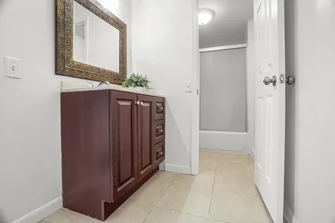 7690 Courtyard Run W Boca Raton FL 33433