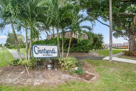 7690 Courtyard Run W Boca Raton FL 33433