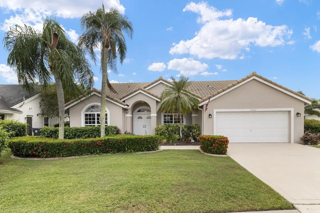 1223 Columbine Place Wellington FL 33414
