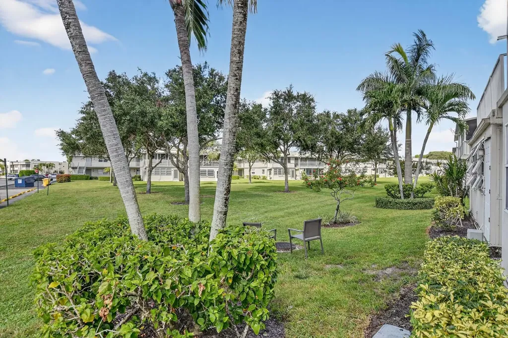 360 Flanders H Delray Beach FL 33484