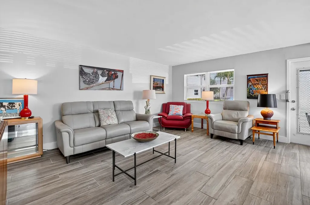 360 Flanders H Delray Beach FL 33484