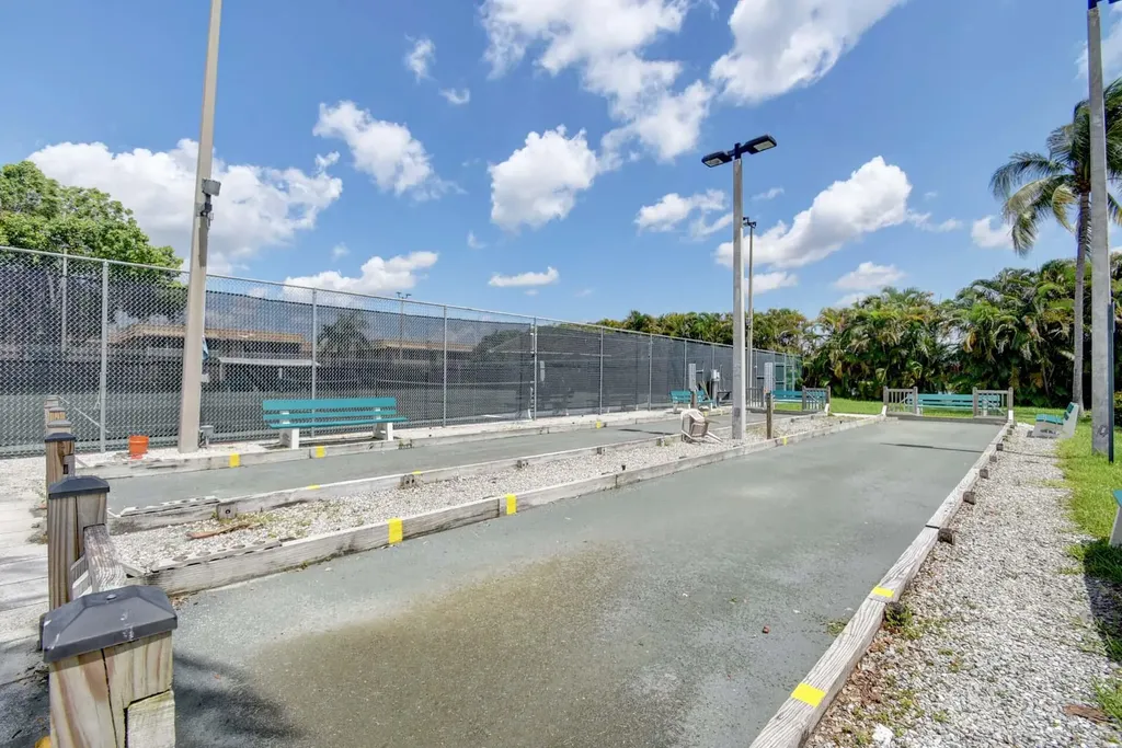 360 Flanders H Delray Beach FL 33484