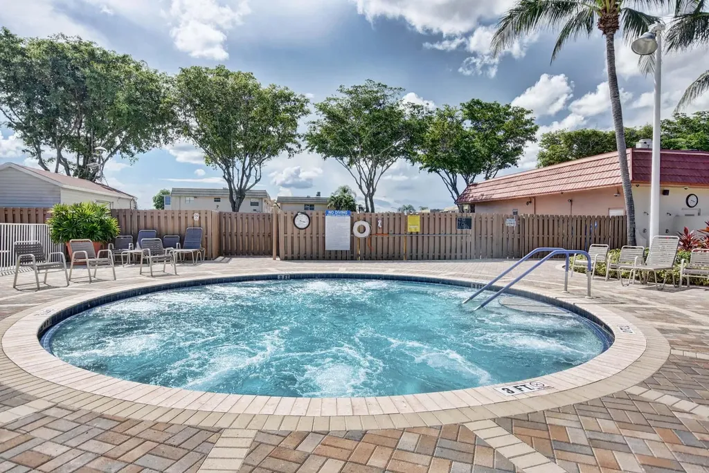 360 Flanders H Delray Beach FL 33484