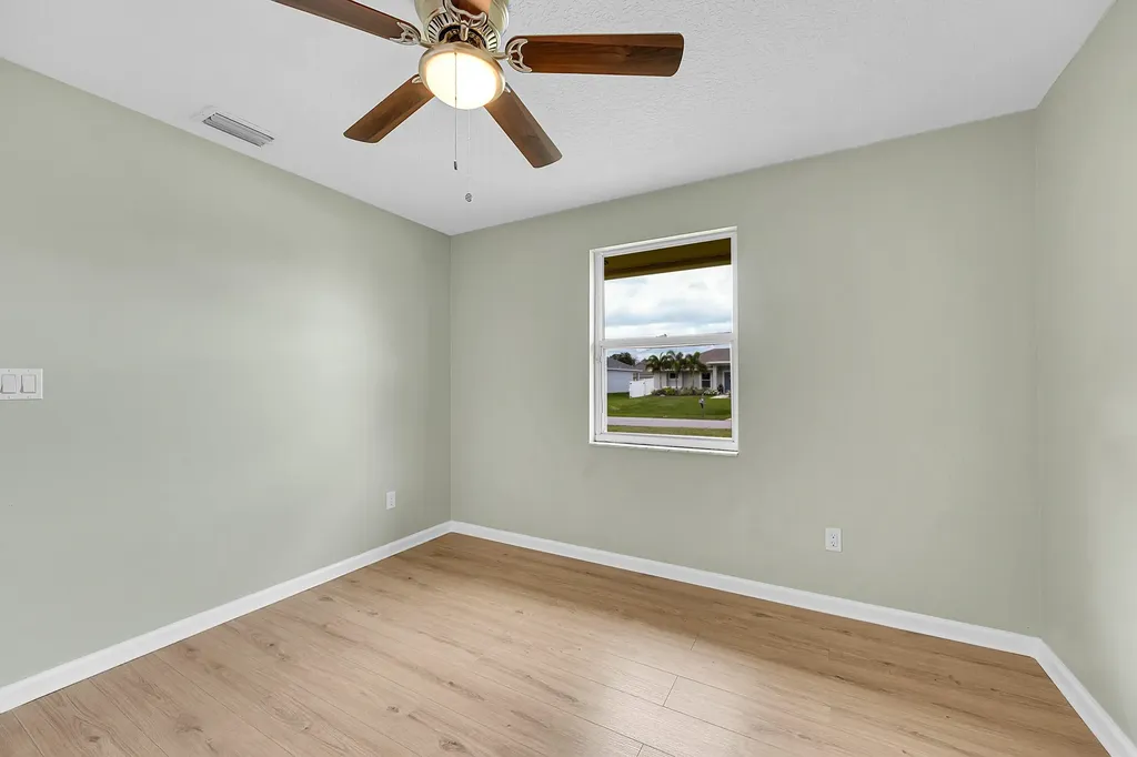 1652 SW Crawford Avenue Port St Lucie FL 34953