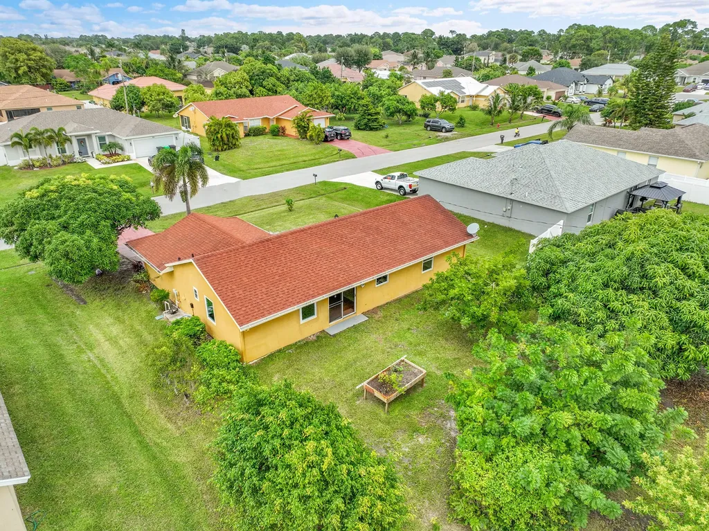 1652 SW Crawford Avenue Port St Lucie FL 34953