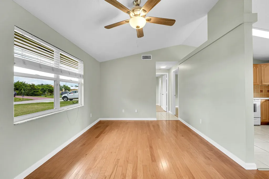 1652 SW Crawford Avenue Port St Lucie FL 34953