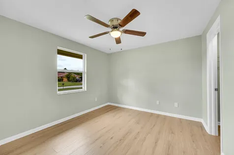 1652 SW Crawford Avenue Port St Lucie FL 34953