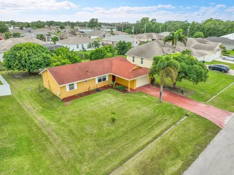 1652 SW Crawford Avenue Port St Lucie FL 34953