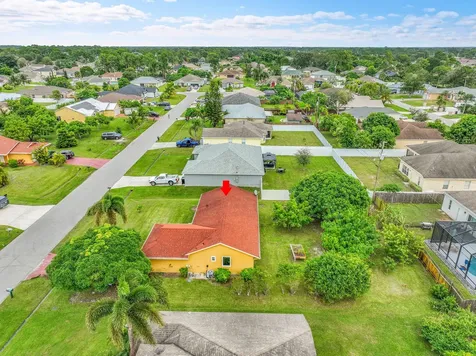 1652 SW Crawford Avenue Port St Lucie FL 34953