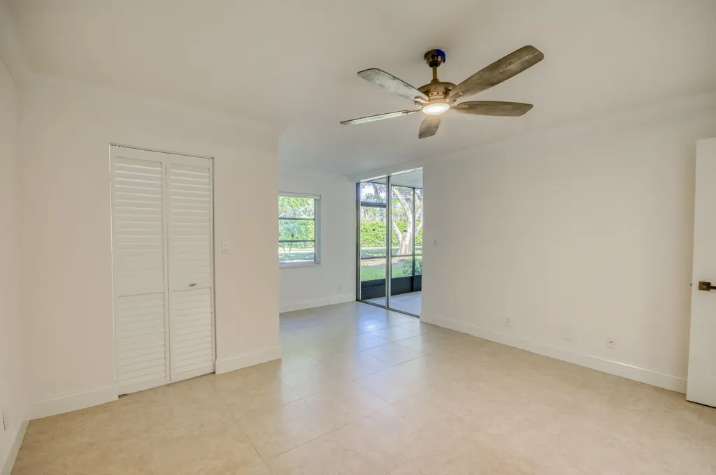 6865 Huntington Lane Delray Beach FL 33446
