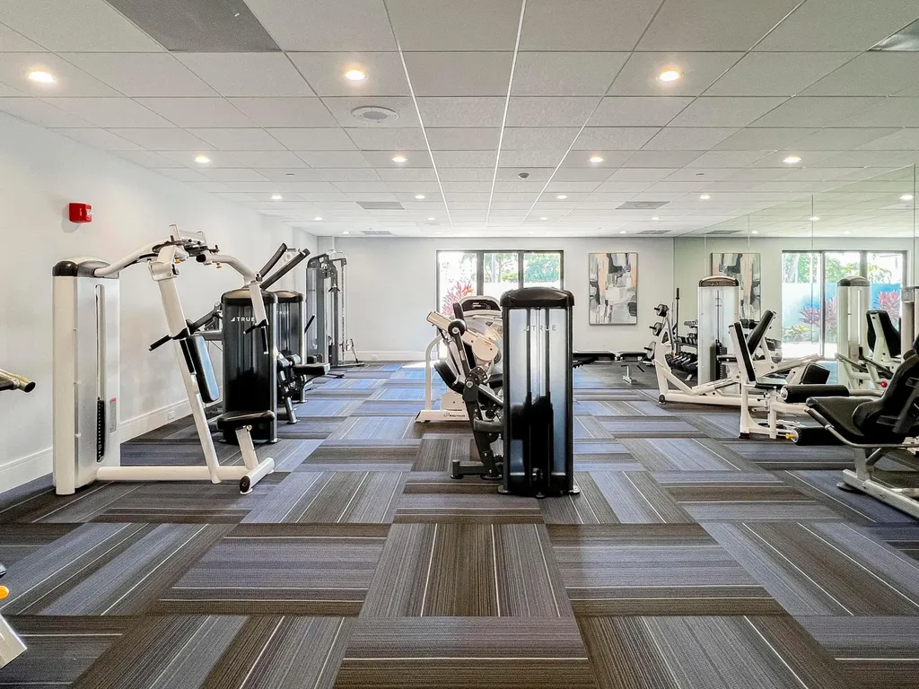 6865 Huntington Lane Delray Beach FL 33446