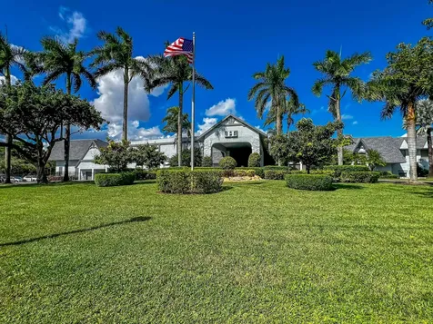 6865 Huntington Lane Delray Beach FL 33446
