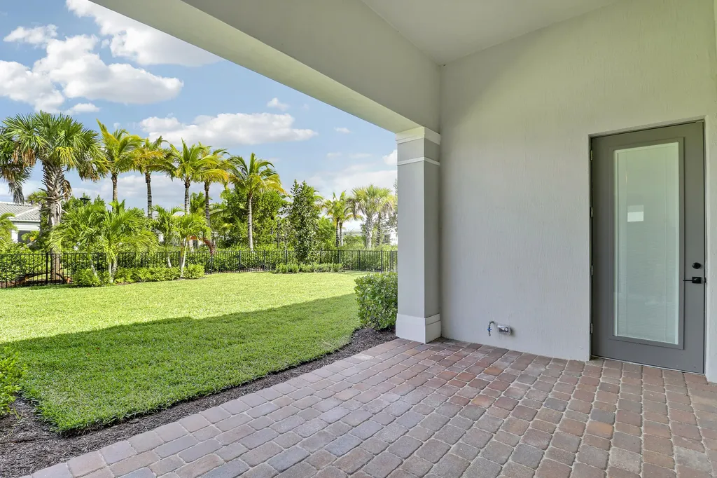 10815 Stellar Circle Palm Beach Gardens FL 33412