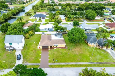 5455 Pine Tree Drive Delray Beach FL 33484