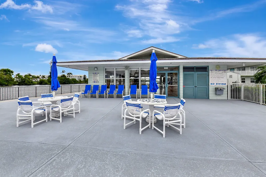 2430 S Federal Highway Boynton Beach FL 33435