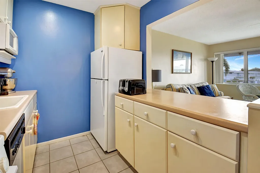 2430 S Federal Highway Boynton Beach FL 33435