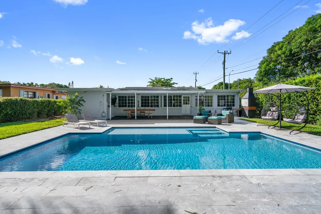 175 NW 125th Street North Miami FL 33168